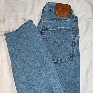 Levis 501 jeans size 25